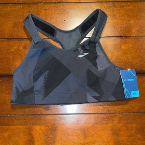 NWT Brooks Sport Bra
